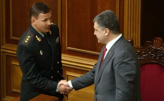 В Киеве требуют отставки Порошенко и Гелетея 