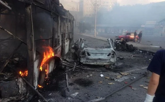 В Донецке горит железнодорожный вокзал 