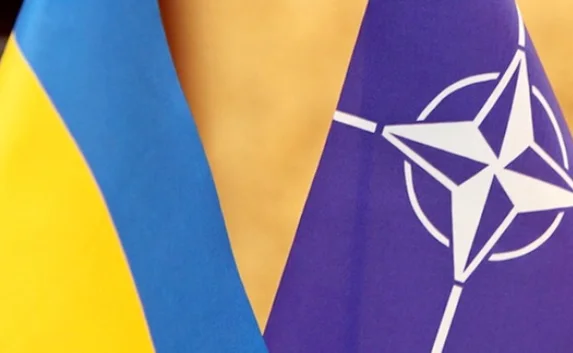​Украина взяла курс на вступление в НАТО