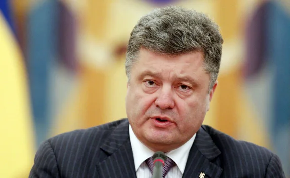 Порошенко принял решение о прекращении огня на Донбассе