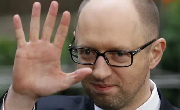 Кабмин пояснил, кому Яценюк говорил о «нападении российских войск»