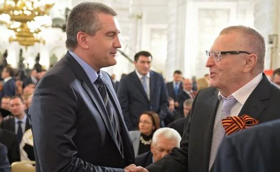 От мест в парламенте Крыма отказались Аксёнов и Жириновский