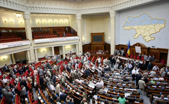 Пять крымских нардепов добровольно ушли из Верховной Рады Украины