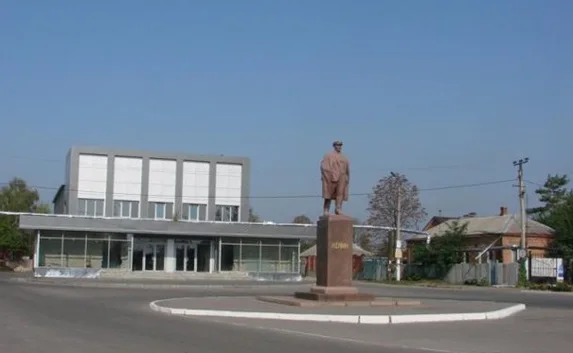 ​Ещё один памятник Ленину снесли на Харьковщине