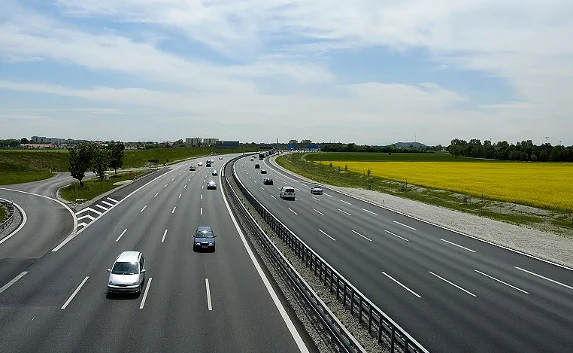 Дорога из Севастополя в Керчь превратится в автобан