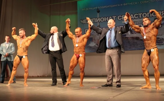 Отборочный турнир на Чемпионат России по бодибилдингу. Парни