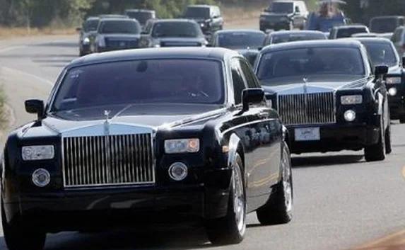 Премьер-министр Сербии попал в аварию
