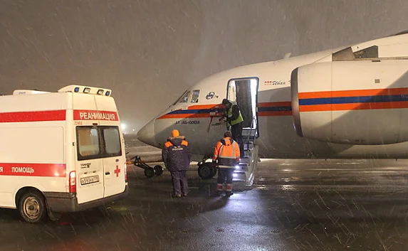 Четверо тяжелобольных доставил на экстренное лечение спецборт МЧС