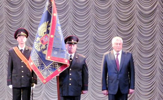 ​Полиции Севастополя вручили Знамя Управления