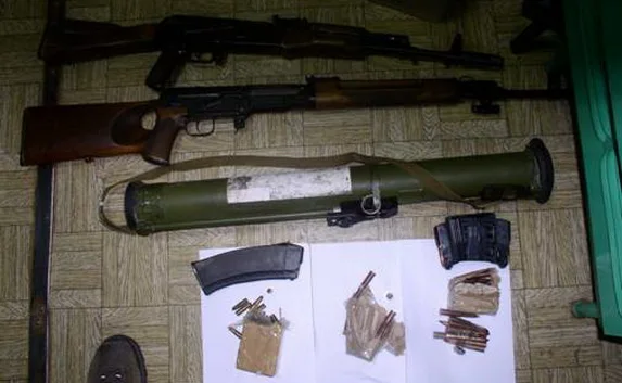 Под Харьковом задержаны два авто с арсеналом оружия