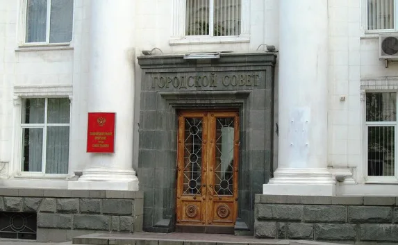 Депутатами Заксобрания стали «единороссы» Караваев и Круглов