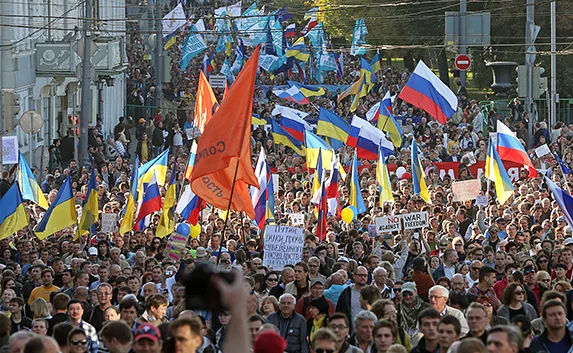 В Москве напали на антивоенный митинг 