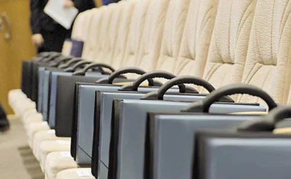 ​В Крыму нужно решить дефицит кадров госуправления