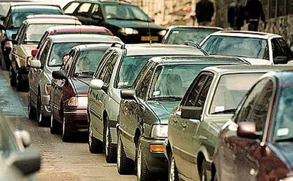 Украина не пускает в Крым легковые автомобили 