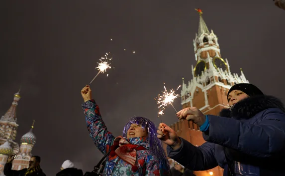 Знаменитости и простые россияне рассказали, как отметили Новый год