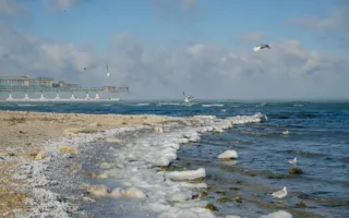 В Севастополе от мороза спасли четверых