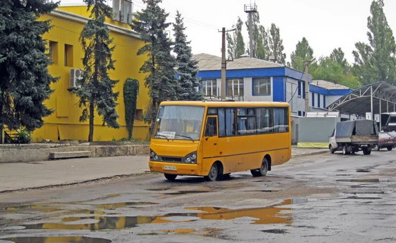 Киев заблокировал транспортное сообщение с ДНР
