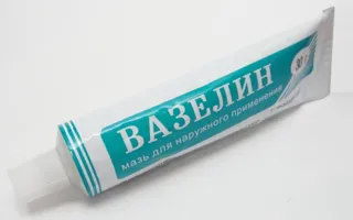 Главе комитета по защите прав крымских татар вручили вазелин