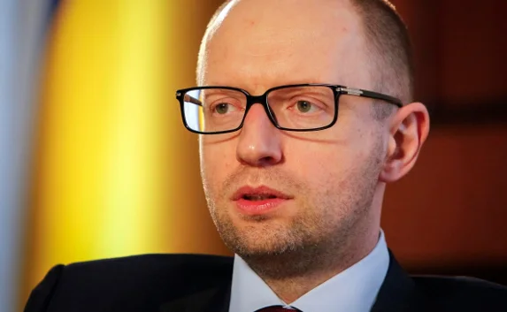 ​СМИ: Яценюк возмутился, что Минэнерго назвало Крым российским