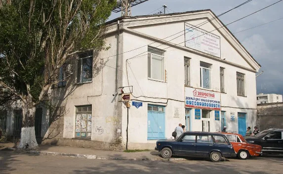 Меняйло пообещал не закрывать спортшколу «Чайка»