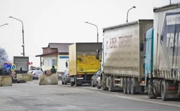 Из Украины в Крым стали завозить больше продуктов