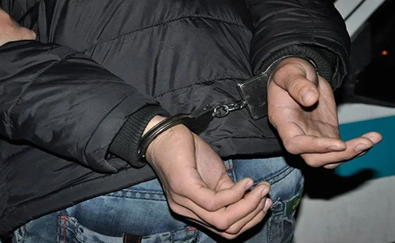 В Севастополе 15-летний вор обчистил два павильона на рынке