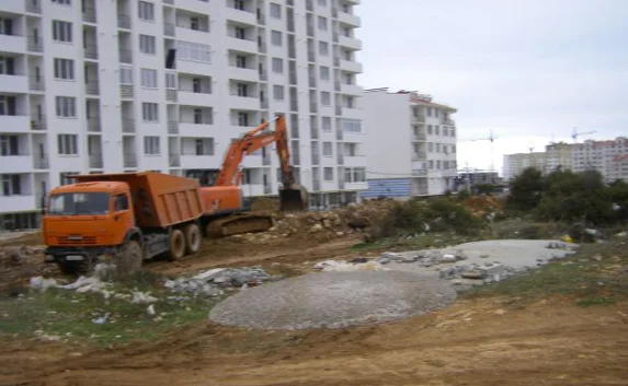 В Омеге под колёсами стройтехники гибнет Античная дорога