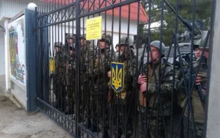 Украина требует отдать под трибунал шесть тысяч военных в Крыму