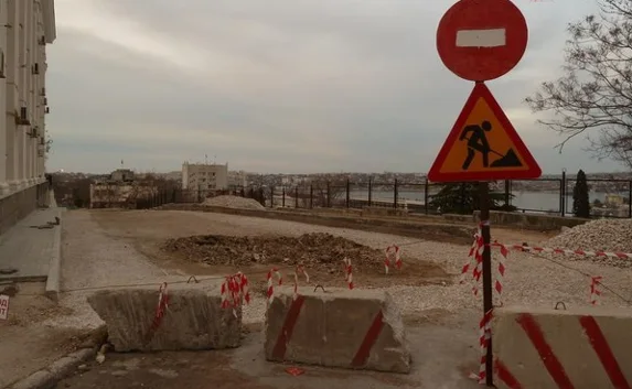 Ремонт проезжей части на улице Воронина затянулся