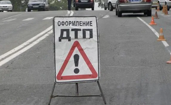 В Симферополе перевернулась машина, водитель погиб
