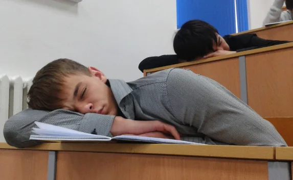 В вузах Крыма «удлинили» занятия