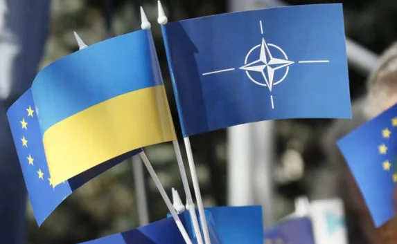 Латса: Мечты Украины о членстве в ЕС и НАТО превратились в дым