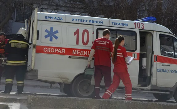 В Севастополе сотрудники МЧС спасли старушку