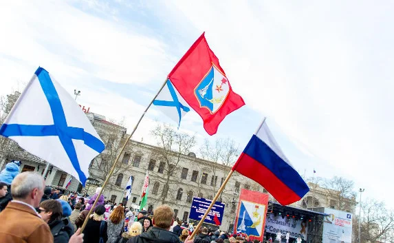 ЕС осудил присоединение Крыма к России