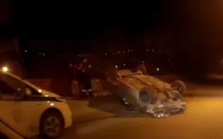 В Севастополе на спуске к вокзалу перевернулся BMW