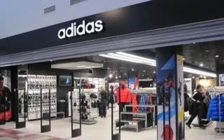 «Adidas» не собирается покидать Крым