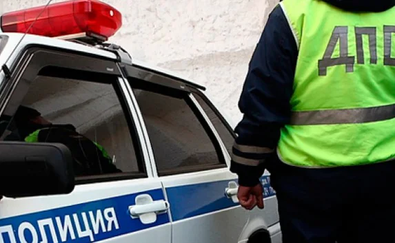 В Красногвардейском патрульные ГИБДД спасли задыхавшуюся девочку 