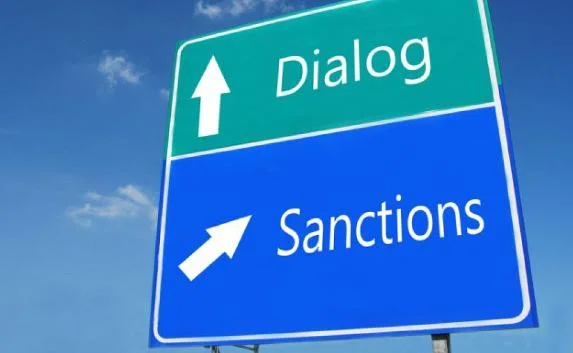 Путин: Санкции не фатальны, но ущерб наносят