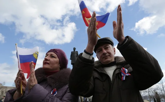 В Ярославле на митинге девушки были с плакатами «Ищу мужа в Крыму»