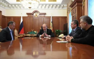 Путин потребовал соблюдать сроки выполнения проектов в Крыму