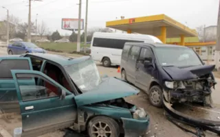 В серьёзном ДТП на Вакуленчука пострадали три человека