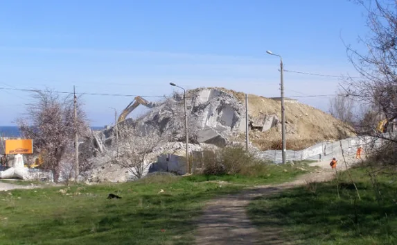 В Севастополе разобрали взорванную 16-этажку