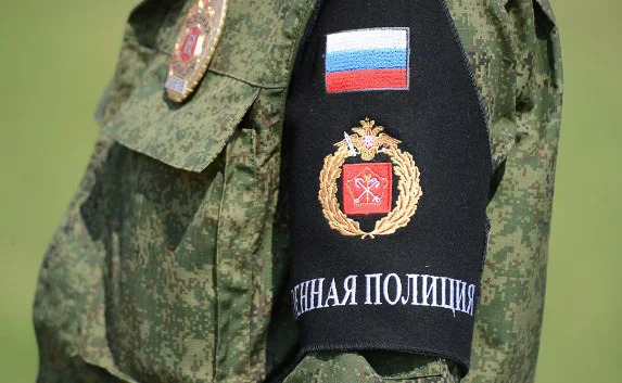Путин разрешил военной полиции задерживать военнослужащих ФСБ