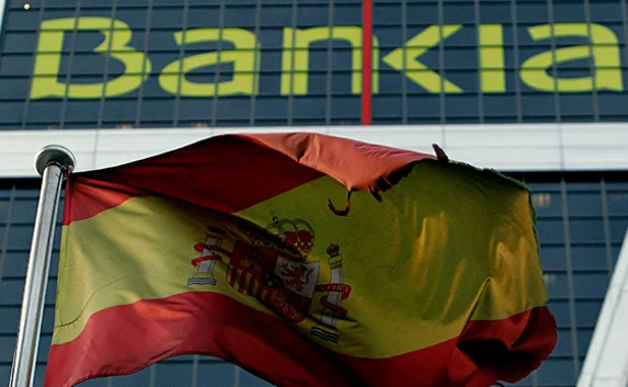 В Испании власти заморозили банковские счета сотен россиян