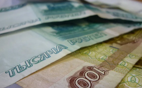 Аксёнов: Приоритетом для чиновников должна стать выплата зарплат