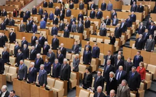 Путину пожаловались на депутатов Симферополя — ленятся петь гимн РФ