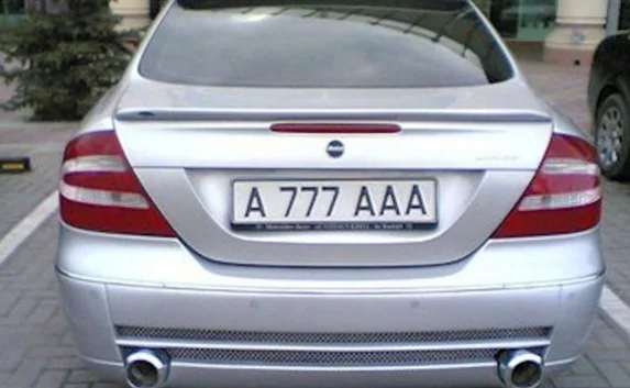 В России владельцы VIP-авто боятся хулиганить, чтобы не «светиться»