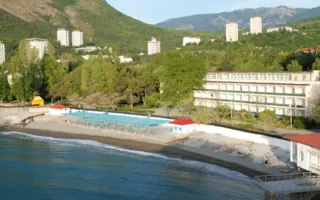 Руководству здравниц Крыма грозят увольнением за пустующие номера