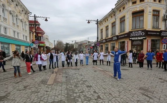 В Симферополе прошла акция «Время быть здоровым!»