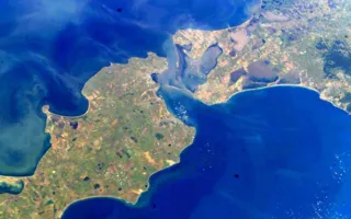 Проектировать мост в Крым будет петербургский «Гипростроймост»